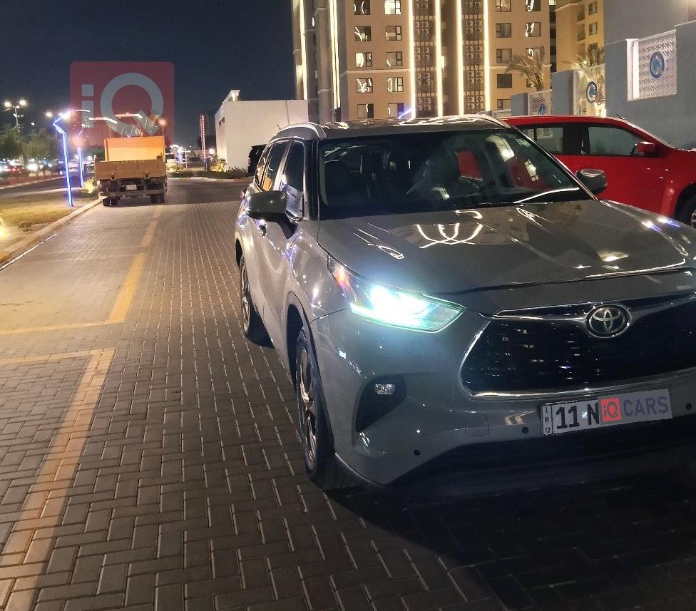 تۆیۆتا هایلاندەر